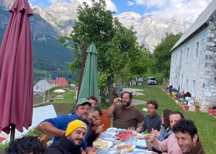 The Eagle Lodge Gjelaj